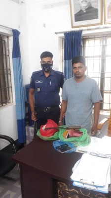 শ্রীনগরে প্রতিপক্ষকে ফাসাঁতে স্ত্রীকে গলাকেটে হত্যা;  আদালতে স্বামীর স্বীকারোক্তি  